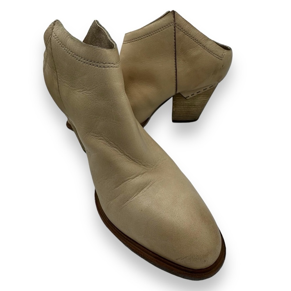 Dolce Vita Haku Leather Western Ankle Booties, Taupe, Size 10